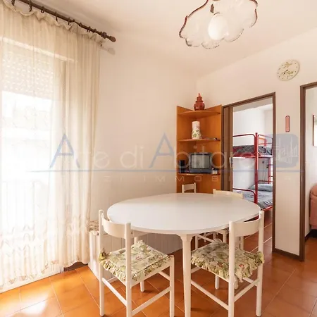 Maisonjolie Apartment